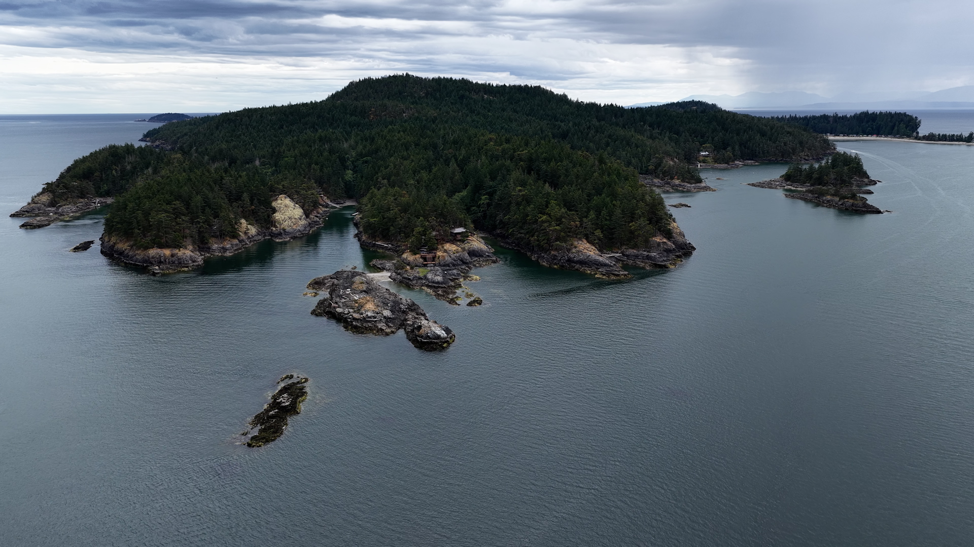 Aerial view of small rocky islets near Thormanby Island